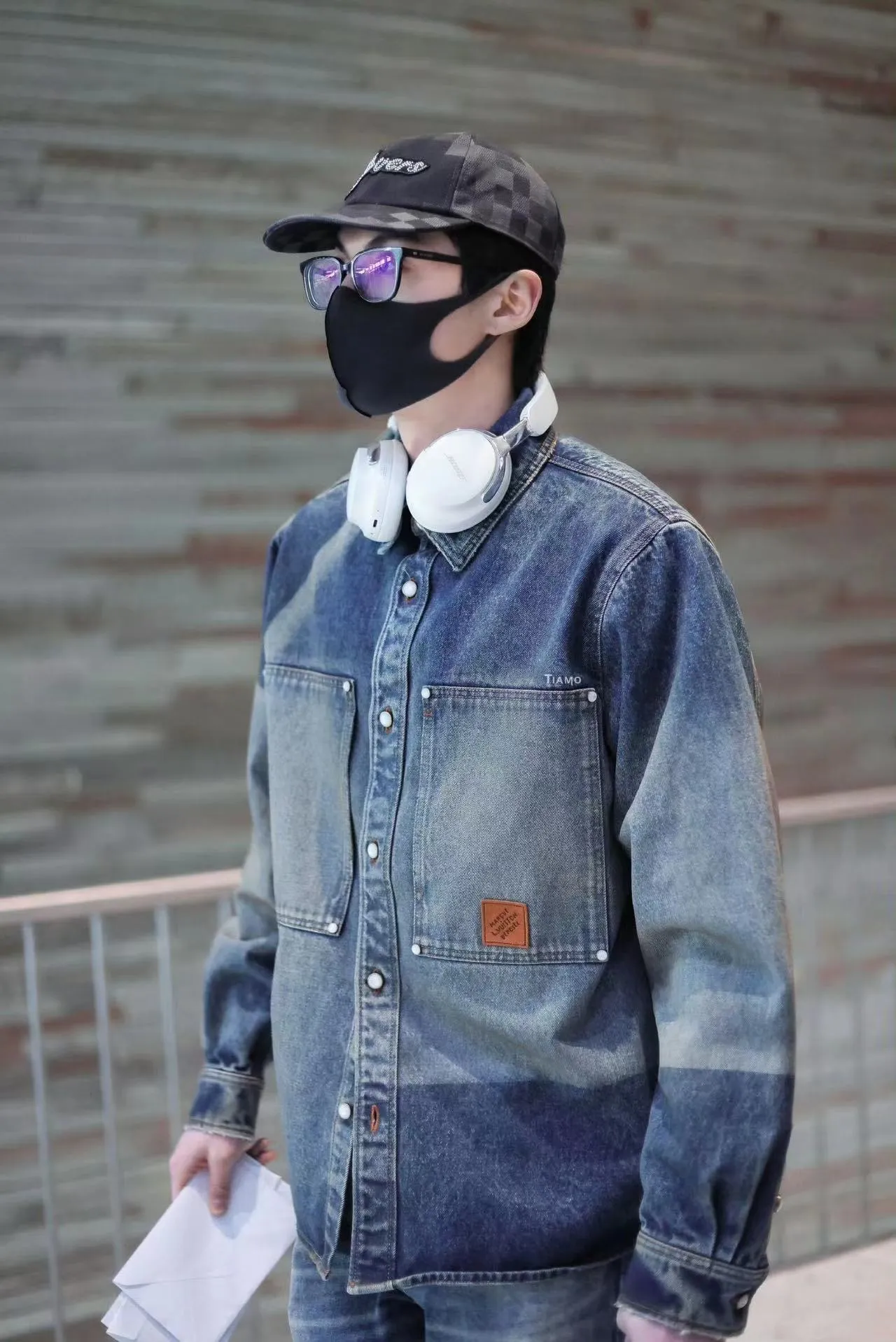 Louis Vuitton/Louis Vuitton 24Fw sun-faded washed denim jacket